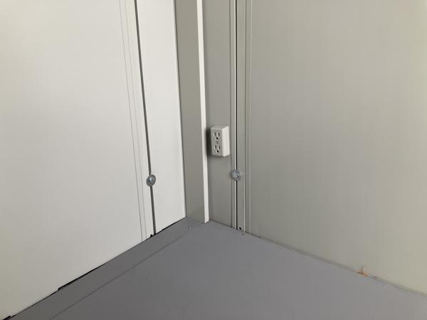 奈良県奈良店/展示場の中古ユニットハウス・プレハブ・コンテナハウスCT-32J(2.16坪)の各設備のコンセント