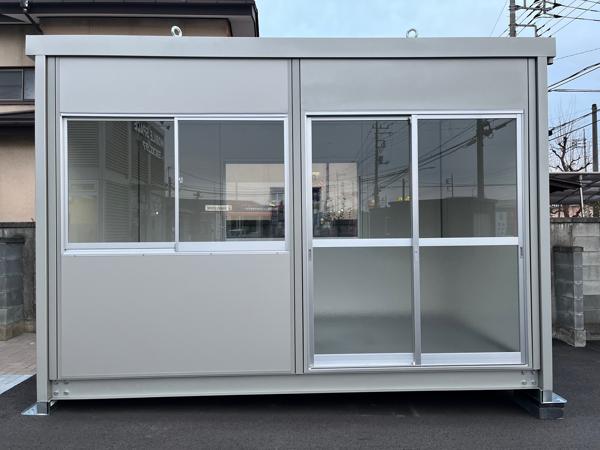 群馬県伊勢崎バイパス店/展示場の新棟ユニットハウス・プレハブ・コンテナハウス38MSL(2.43坪)の本体の外観