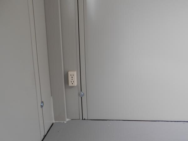 茨城県鹿嶋店/展示場の中古ユニットハウス・プレハブ・コンテナハウスCT-41J(2.83坪)の各設備のコンセント