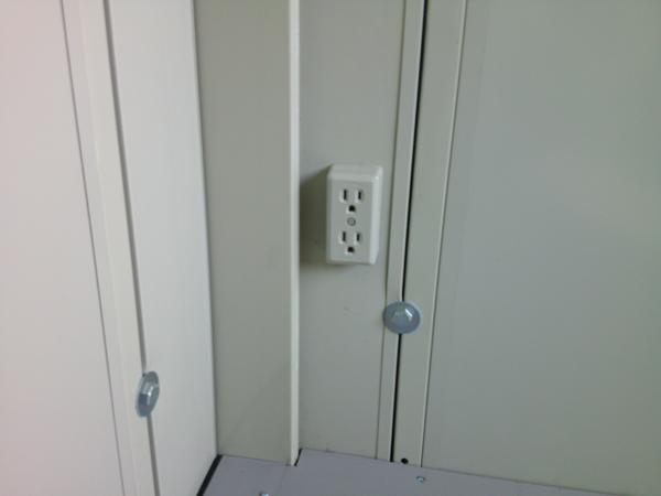 京都府木津川店/展示場の中古ユニットハウス・プレハブ・コンテナハウスCT-41J(2.83坪)の各設備のコンセント