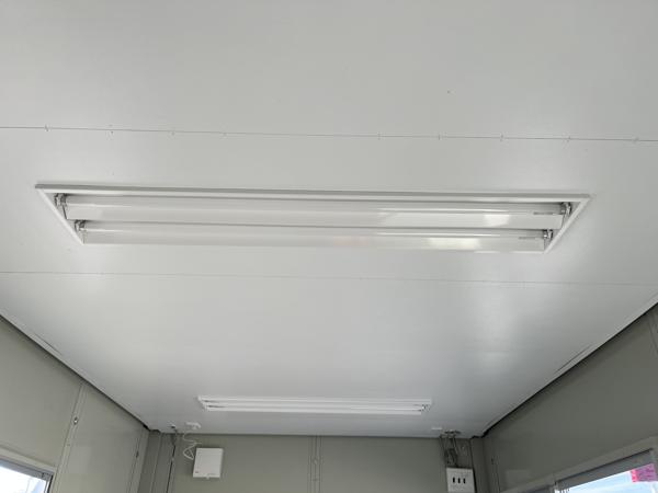山梨県笛吹一宮店/展示場の中古ユニットハウス・プレハブ・コンテナハウスCT-41J(2.83坪)の各設備の照明器具