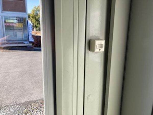 群馬県太田店/展示場の中古ユニットハウス・プレハブ・コンテナハウスCT-32JG(0.65坪)の各設備のスイッチ