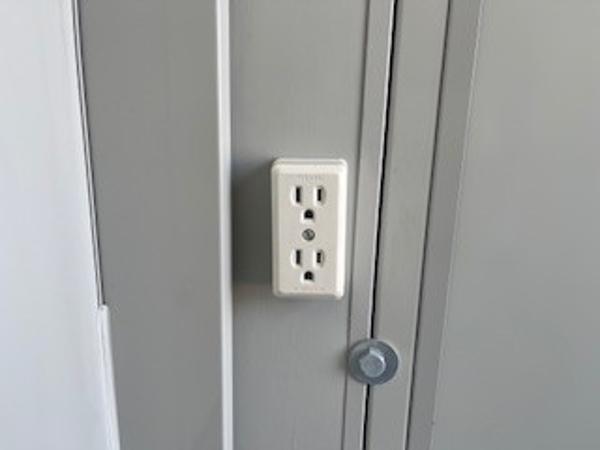 埼玉県本庄店/展示場の中古ユニットハウス・プレハブ・コンテナハウスCT-41J(2.83坪)の各設備のコンセント