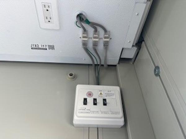 埼玉県本庄店/展示場の中古ユニットハウス・プレハブ・コンテナハウスCT-41J(2.83坪)の各設備の分電盤