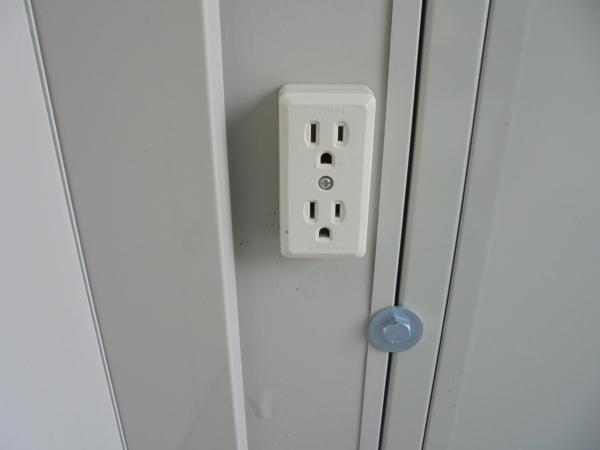 埼玉県本庄店/展示場の中古ユニットハウス・プレハブ・コンテナハウスCT-32J(2.16坪)の各設備のコンセント