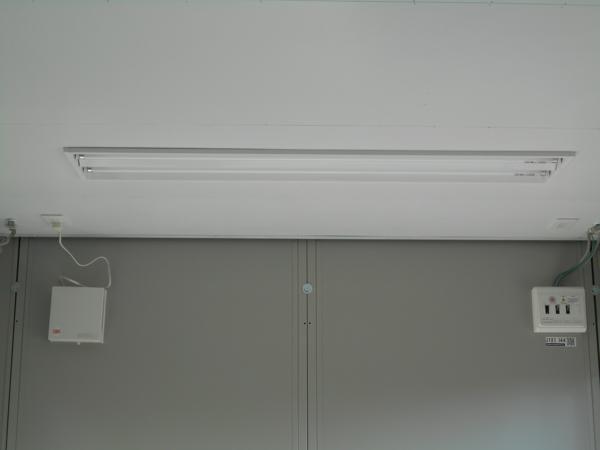 愛知県碧南店/展示場の中古ユニットハウス・プレハブ・コンテナハウスCT-41J(2.83坪)の各設備の照明器具