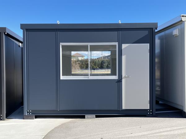 長野県佐久北インター店/展示場の新棟ユニットハウス・プレハブ・コンテナハウス38MSL(2.43坪)の本体の外観