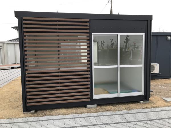 熊本県熊本出張所/熊本菊陽総合展示場の新棟ユニットハウス・プレハブ・コンテナハウス38MSL(2.43坪)の本体の外観