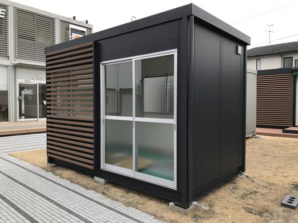 熊本県熊本出張所/熊本菊陽総合展示場の新棟ユニットハウス・プレハブ・コンテナハウス38MSL(2.43坪)の本体の外観