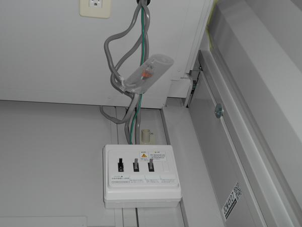 京都府宇治出張所/展示場の中古ユニットハウス・プレハブ・コンテナハウスCT-32JG(2.16坪)の各設備の分電盤