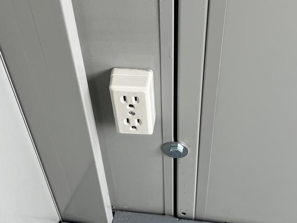 福井県福井店/展示場の中古ユニットハウス・プレハブ・コンテナハウスCT-41J(2.83坪)の各設備のコンセント