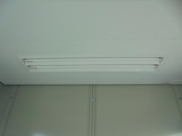 宮城県大崎店/展示場の中古ユニットハウス・プレハブ・コンテナハウスCT-32J(2.16坪)の各設備の照明器具