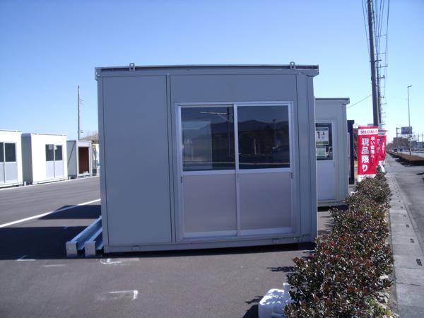 埼玉県花園インター店/展示場の中古ユニットハウス・プレハブ・コンテナハウスCT-32J(2.16坪)の本体の外観