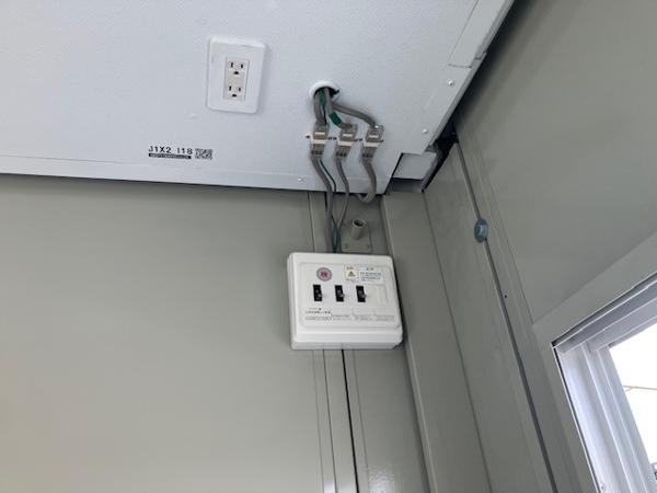 千葉県市原店/展示場の中古ユニットハウス・プレハブ・コンテナハウスCT-41J(2.83坪)の各設備の分電盤