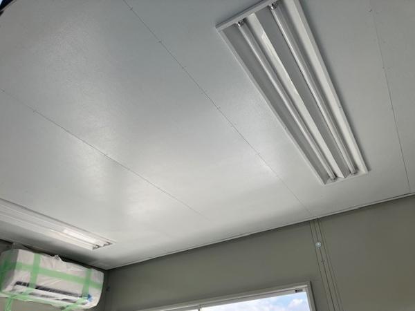 千葉県市原店/展示場の中古ユニットハウス・プレハブ・コンテナハウスCT-32J(2.16坪)の各設備の照明器具