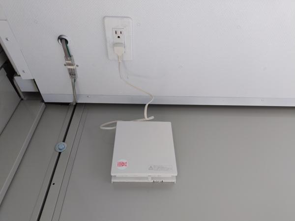 茨城県小美玉店/展示場の中古ユニットハウス・プレハブ・コンテナハウスCT-32J(2.16坪)の各設備の換気扇