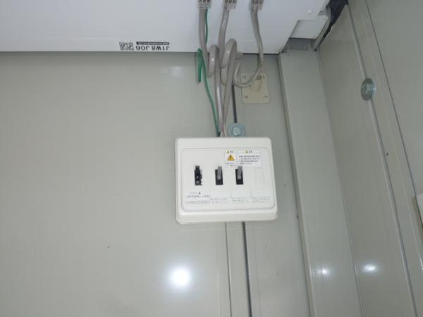 青森県八戸店/展示場の中古ユニットハウス・プレハブ・コンテナハウスCT-41J(2.83坪)の各設備の分電盤