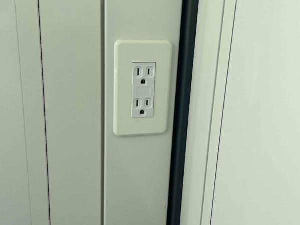 福岡県朝倉店/展示場の新棟ユニットハウス・プレハブ・コンテナハウス38MSL(2.43坪)の各設備のコンセント