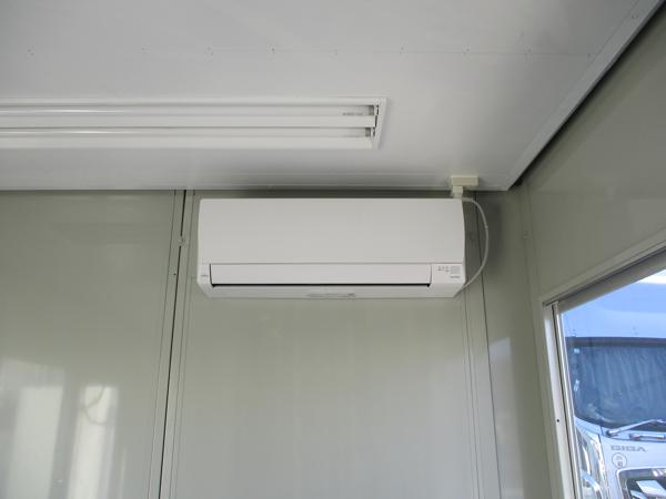 京都府亀岡店/展示場の中古ユニットハウス・プレハブ・コンテナハウスCT-32J(2.16坪)の各設備のエアコン