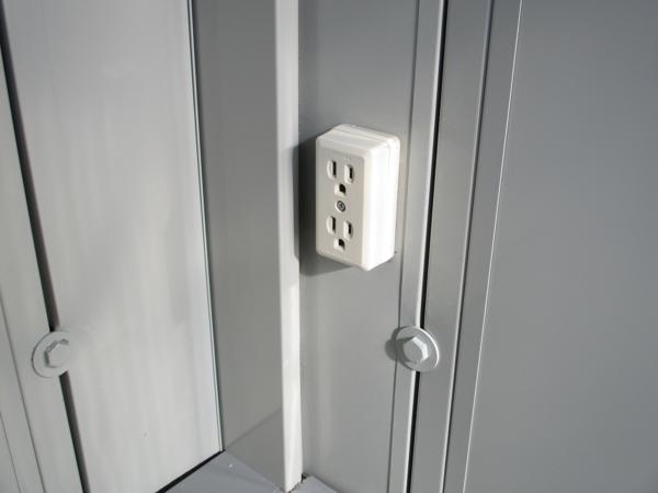 京都府亀岡店/展示場の中古ユニットハウス・プレハブ・コンテナハウスCT-32J(2.16坪)の各設備のコンセント