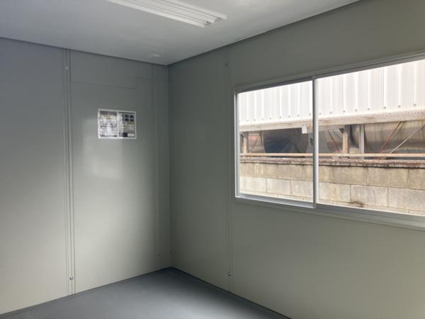 茨城県牛久店/展示場の中古ユニットハウス・プレハブ・コンテナハウスCT-41J(2.83坪)の本体の内観