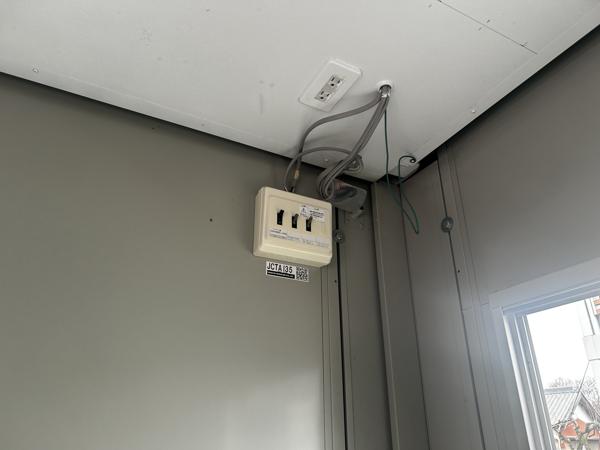 愛知県岡崎店/展示場の中古ユニットハウス・プレハブ・コンテナハウスCT-32J(2.16坪)の各設備の分電盤