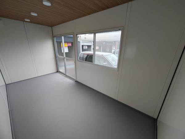 愛媛県松山出張所/総合展示場の新棟ユニットハウス・プレハブ・コンテナハウス47MSL(3.02坪)の本体の内観