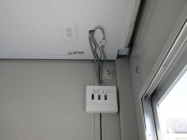 埼玉県加須店/展示場の中古ユニットハウス・プレハブ・コンテナハウスCT-32J(2.16坪)の各設備の分電盤