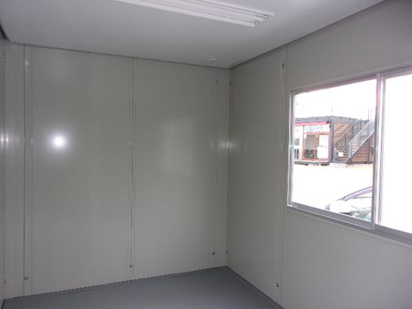 静岡県新富士総合展示場の中古ユニットハウス・プレハブ・コンテナハウスCT-41J(2.83坪)の本体の内観