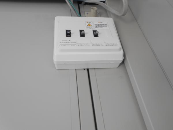 福島県須賀川店/展示場の中古ユニットハウス・プレハブ・コンテナハウスCT-41J(2.83坪)の各設備の分電盤