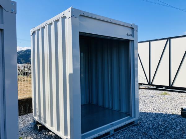 高知県土佐店/展示場の新棟ユニットハウス・プレハブ・コンテナハウスGORILLA(0.94坪)の本体の外観