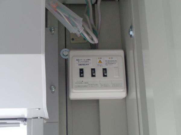 岡山県津山店/展示場の中古ユニットハウス・プレハブ・コンテナハウスCT-32JG(2.16坪)の各設備の分電盤