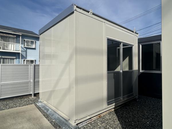 鹿児島県薩摩川内店/展示場の中古ユニットハウス・プレハブ・コンテナハウスCT-32J(2.16坪)の本体の外観