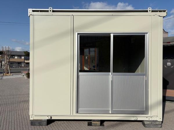 静岡県浜松南総合展示場の中古ユニットハウス・プレハブ・コンテナハウスCT-32J(2.16坪)の本体の外観