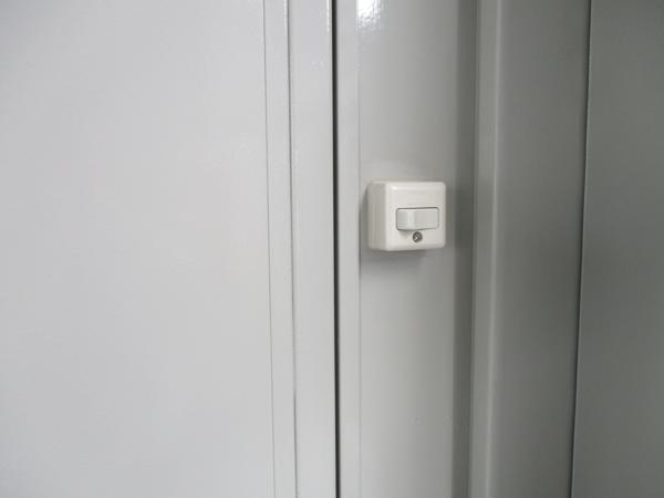 山口県岩国店/展示場の中古ユニットハウス・プレハブ・コンテナハウスCT-32J(2.16坪)の各設備のスイッチ
