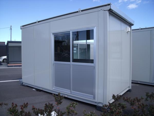 埼玉県花園インター店/展示場の中古ユニットハウス・プレハブ・コンテナハウスCT-41J(2.83坪)の本体の外観