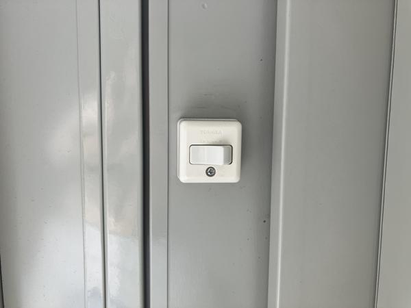 宮城県石巻店/展示場の中古ユニットハウス・プレハブ・コンテナハウスCT-32JG(2.16坪)の各設備のスイッチ