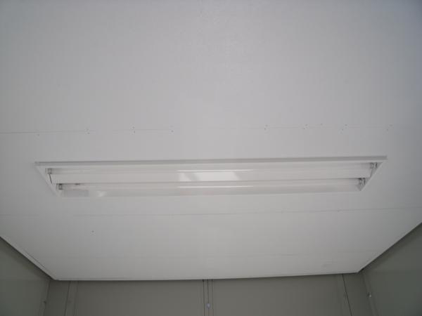 埼玉県花園インター店/展示場の中古ユニットハウス・プレハブ・コンテナハウスCT-41J(2.83坪)の各設備の照明器具