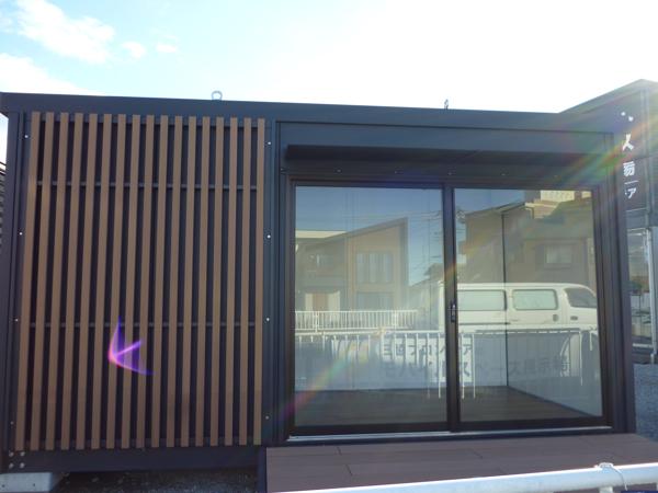 東京都日野店/展示場の新棟ユニットハウス・プレハブ・コンテナハウス47MSL EXTRA SPACE(3.02坪)の本体の外観