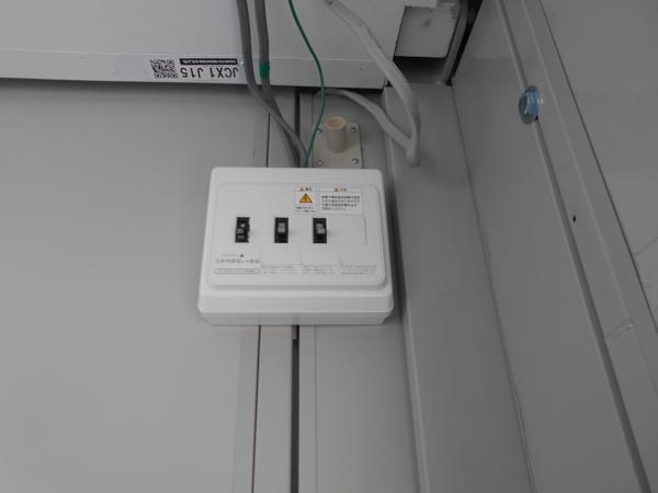 福島県福島店/展示場の中古ユニットハウス・プレハブ・コンテナハウスCT-32J(2.16坪)の各設備の分電盤