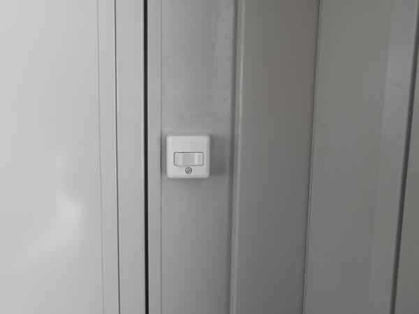 福島県福島店/展示場の中古ユニットハウス・プレハブ・コンテナハウスCT-41J(2.83坪)の各設備のスイッチ