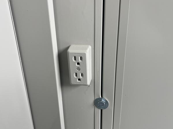 福井県福井店/展示場の中古ユニットハウス・プレハブ・コンテナハウスCT-32J(2.16坪)の各設備のコンセント