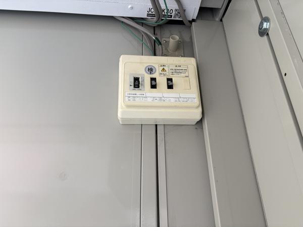 福岡県福岡東店/展示場の中古ユニットハウス・プレハブ・コンテナハウスCT-32J(2.16坪)の各設備の分電盤