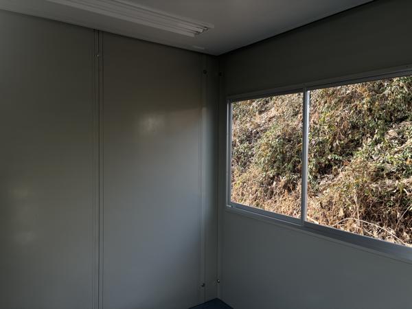 岩手県宮古店/展示場の中古ユニットハウス・プレハブ・コンテナハウスCT-32J(2.16坪)の本体の内観