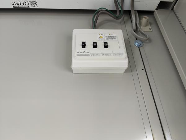 静岡県藤枝店/展示場の中古ユニットハウス・プレハブ・コンテナハウスCT-41J(2.83坪)の各設備の分電盤