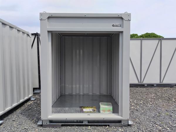 茨城県小美玉店/展示場の新棟ユニットハウス・プレハブ・コンテナハウスGORILLA(0.94坪)の本体の外観