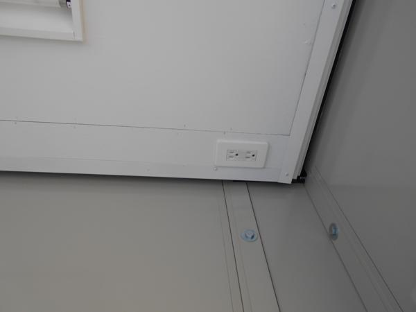 茨城県鹿嶋店/展示場の中古ユニットハウス・プレハブ・コンテナハウスCT-32J(2.16坪)の各設備のコンセント