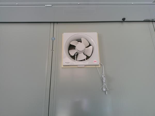 神奈川県小田原店/展示場の中古ユニットハウス・プレハブ・コンテナハウスCT-54J(7.86坪)の各設備の換気扇