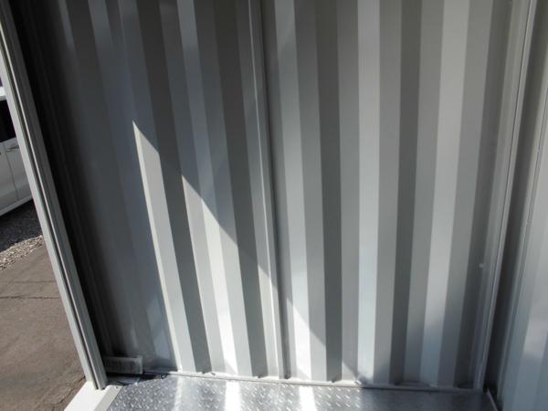 鹿児島県鹿児島出張所/展示場の新棟ユニットハウス・プレハブ・コンテナハウスGORILLA(0.94坪)の本体の内観