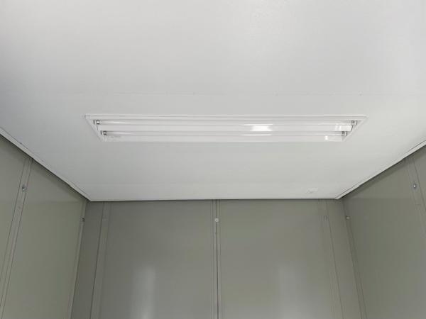 栃木県鹿沼店/展示場の中古ユニットハウス・プレハブ・コンテナハウスCT-41J(2.83坪)の各設備の照明器具